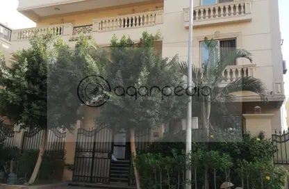 Villa - 7+ Bedrooms - 7 Bathrooms for sale in Fatma Al Sharbatly Mosque - District 3 - The 5th Settlement - New Cairo City - Cairo