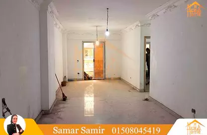 Apartment - 3 Bedrooms - 1 Bathroom for sale in La Vison St. - Bolkly - Hay Sharq - Alexandria
