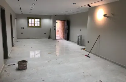 Apartment - 3 Bedrooms - 2 Bathrooms for rent in 8th District - Sheikh Zayed City - Giza