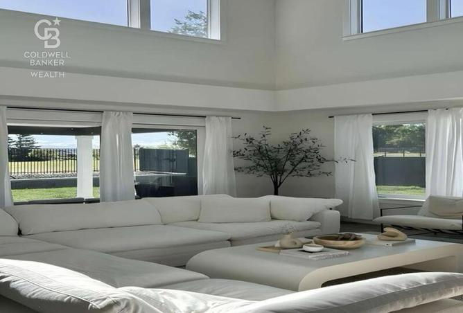 8100701 - Property Image 2