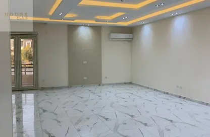 Apartment - 3 Bedrooms - 2 Bathrooms for rent in Al Joman - 7th District - Sheikh Zayed City - Giza