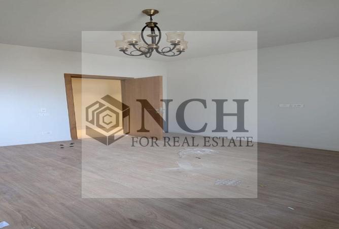 8244627 - Property Image 2