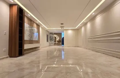 شقة - 2 غرف نوم - 2 حمامات للبيع في شارع سوريا - المهندسين - الجيزة