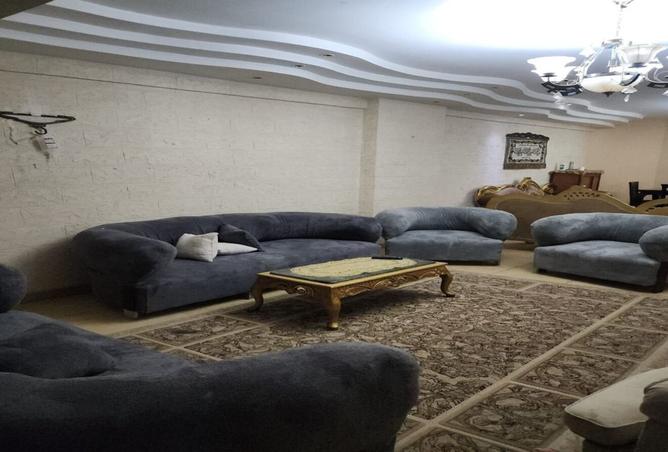 8274412 - Property Image 2