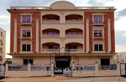 Apartment - 3 Bedrooms - 2 Bathrooms for sale in West Arabella - 5th Settlement Compounds - The 5th Settlement - New Cairo City - Cairo