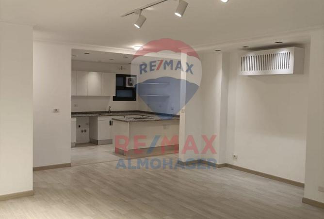 8311228 - Property Image 3