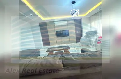 شقة - 3 غرف نوم - 2 حمامات للايجار في شارع الغردقه - سان ستيفانو - حي شرق - الاسكندرية