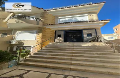 Townhouse - 7 Bedrooms - 7 Bathrooms for sale in 9th District - Sheikh Zayed City - Giza