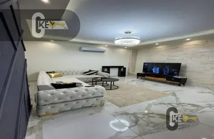 Apartment - 2 Bedrooms - 1 Bathroom for rent in Gobran Khalil Gobran St. - Rehab City First Phase - Al Rehab - New Cairo City - Cairo