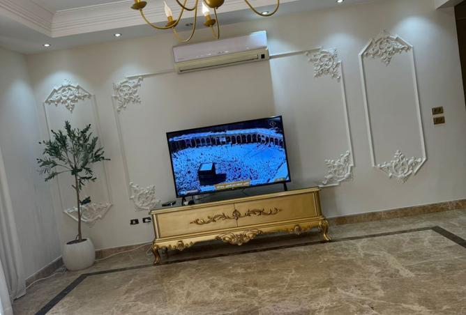 8381155 - Property Image 2