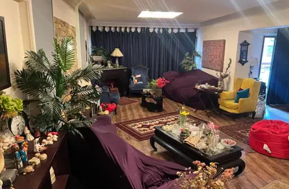 Apartment - 3 Bedrooms - 3 Bathrooms for sale in 6th Zone - Nasr City - Cairo