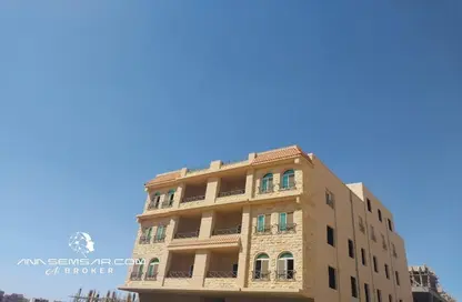 Apartment - 4 Bedrooms - 2 Bathrooms for sale in New Narges - New Cairo City - Cairo