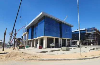 Office Space - Studio - 2 Bathrooms for sale in Golden Gate - South Teseen St. - The 5th Settlement - New Cairo City - Cairo