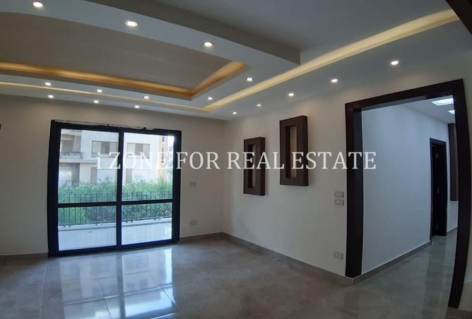 8310410 - Property Image 2