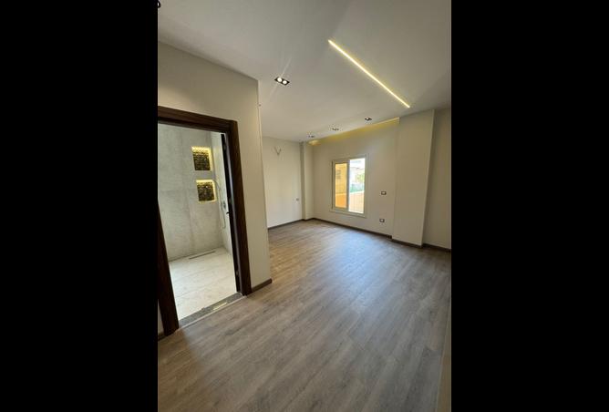 8048377 - Property Main Image