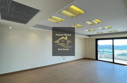 Full Floor - Studio - 4 Bathrooms for rent in Cornish El Nile St. - Maadi - Hay El Maadi - Cairo