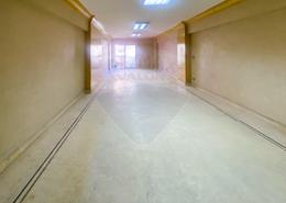شقة - 3 غرف نوم - 3 حمامات for للايجار in شارع ابراهيم الحلبي - جليم - حي شرق - الاسكندرية