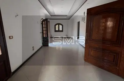 Apartment - 4 Bedrooms - 3 Bathrooms for rent in Street17 - District 3 - The 5th Settlement - New Cairo City - Cairo