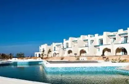 Chalet - 2 Bedrooms - 3 Bathrooms for sale in Mountain View - Ras Al Hekma - North Coast