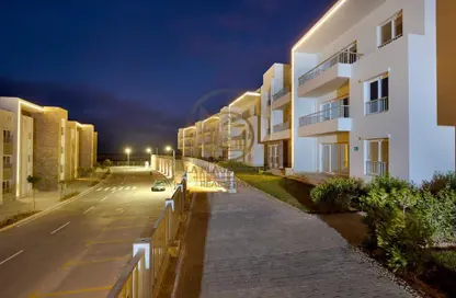 Chalet - 2 Bedrooms - 2 Bathrooms for sale in Sea View - Ras Al Hekma - North Coast
