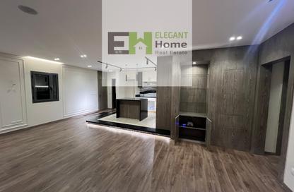 Apartment - 3 Bedrooms - 3 Bathrooms for sale in Eastown - 5th Settlement Compounds - The 5th Settlement - New Cairo City - Cairo