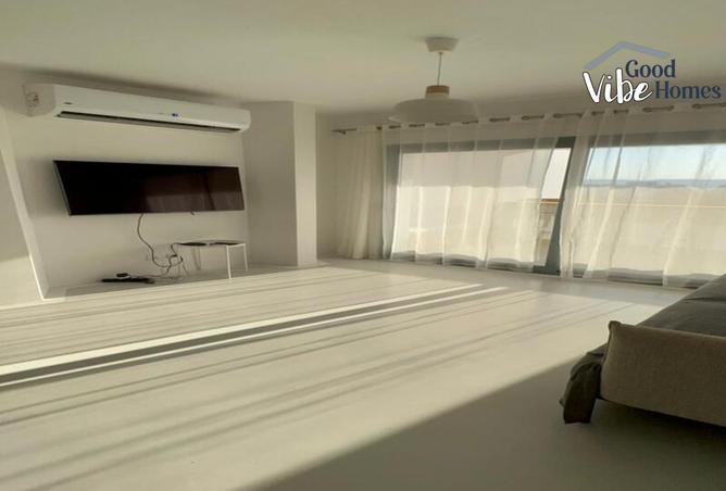 7429989 - Property Image 3