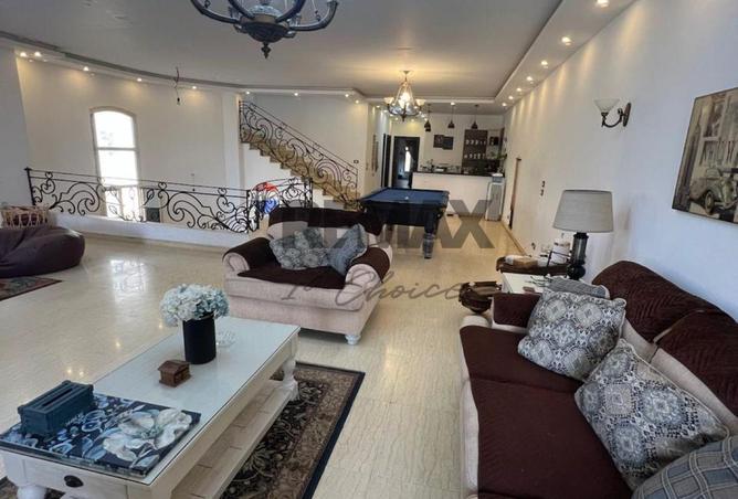 8073325 - Property Image 2