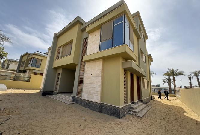 8081876 - Property Image 2