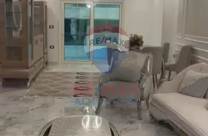 شقة - 3 غرف نوم - 3 حمامات للايجار في شارع جامعة الدول العربية - المهندسين - الجيزة