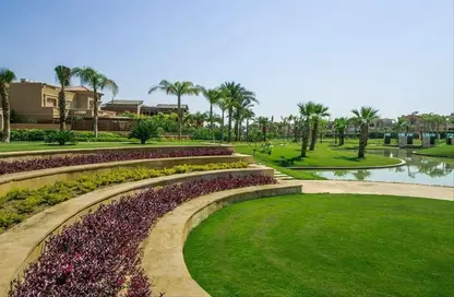 Townhouse - 4 Bedrooms - 5 Bathrooms for sale in Swan Lake Residence - 5th Settlement Compounds - The 5th Settlement - New Cairo City - Cairo