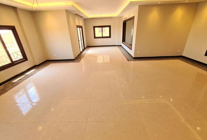 8084088 - Property Image 3