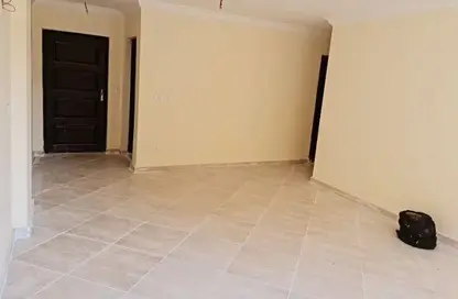 Apartment - 3 Bedrooms - 2 Bathrooms for rent in El Koronfel - The 5th Settlement - New Cairo City - Cairo