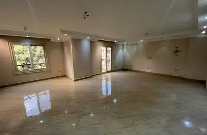 شقة - 3 غرف نوم - 2 حمامات للبيع في شارع البطل احمد عبد العزيز - المهندسين - الجيزة