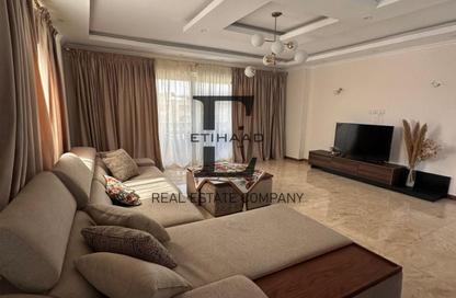 Apartment - 3 Bedrooms - 2 Bathrooms for sale in 1st Area - Shorouk City - Cairo