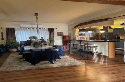 Apartment - 3 Bedrooms - 2 Bathrooms for sale in Cornish El Nile St. - Maadi - Hay El Maadi - Cairo