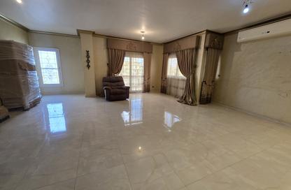 Apartment - 4 Bedrooms - 3 Bathrooms for sale in Area A - Ganoob El Acadimia - New Cairo City - Cairo