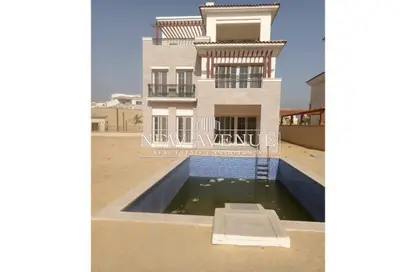 Villa - 3 Bedrooms - 4 Bathrooms for sale in Street Of Dreams - Uptown Cairo - Mokattam - Cairo