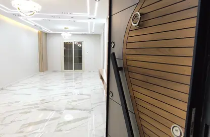 Apartment - 3 Bedrooms - 2 Bathrooms for sale in Gate 2 - Ahmose - Hadayek El Ahram - Giza