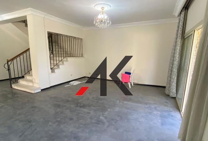 8321453 - Property Image 2