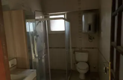 Half Floor - Studio - 2 Bathrooms for rent in Mohandessin - Giza