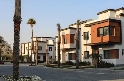Villa - 4 Bedrooms - 4 Bathrooms for sale in Azzar - 5th Settlement Compounds - The 5th Settlement - New Cairo City - Cairo