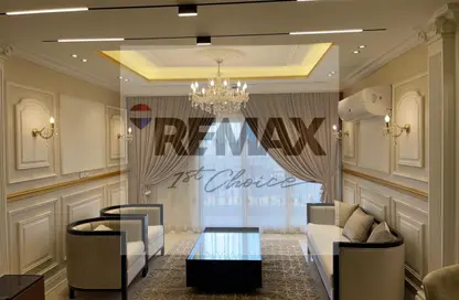 (بنتهاوس  (روف - 3 غرف نوم - 3 حمامات للايجار في فيفث سكوير - التجمع الخامس - مدينة القاهرة الجديدة - القاهرة