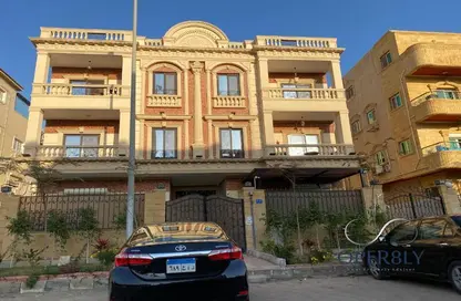 Apartment - 3 Bedrooms - 2 Bathrooms for sale in West Arabella - 5th Settlement Compounds - The 5th Settlement - New Cairo City - Cairo