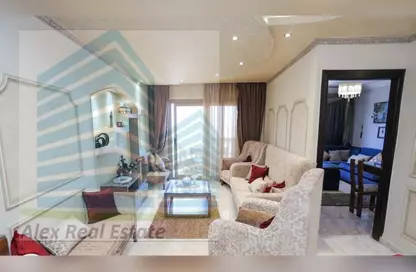 Apartment - 3 Bedrooms - 1 Bathroom for rent in Istanbul - Salah Mostafa - El Soltan Hussein St. - Raml Station - Hay Wasat - Alexandria