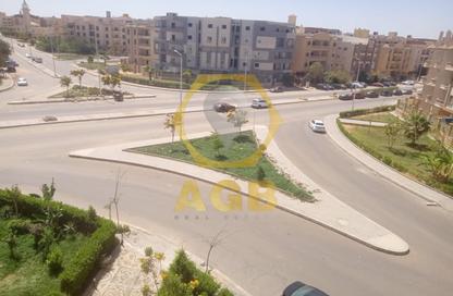 شقة - 3 غرف نوم - 3 حمامات للبيع في المجاورة الاولي - المنطقة الخامسة - مدينة الشروق - القاهرة
