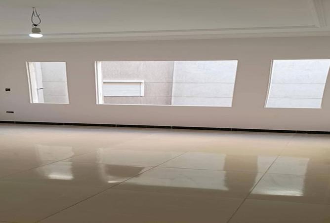 8000075 - Property Image 3