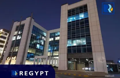 مساحات مكتبية - استوديو - 4 حمامات للايجار في سيتي هول 90 - شارع التسعين الشمالي - التجمع الخامس - مدينة القاهرة الجديدة - القاهرة