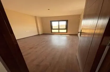 Apartment - 3 Bedrooms - 2 Bathrooms for sale in Mountain View iCity - 5th Settlement Compounds - The 5th Settlement - New Cairo City - Cairo