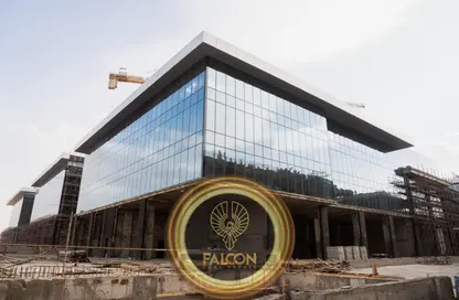 Shop - Studio - 3 Bathrooms for sale in Golden Gate - South Teseen St. - The 5th Settlement - New Cairo City - Cairo Shop - Studio - 3 Bathrooms for sale in Golden Gate - South Teseen St. - The 5th Settlement - New Cairo City - Cairo