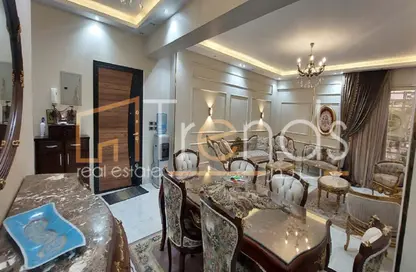 Apartment - 3 Bedrooms - 3 Bathrooms for sale in Area D - Ganoob El Acadimia - New Cairo City - Cairo